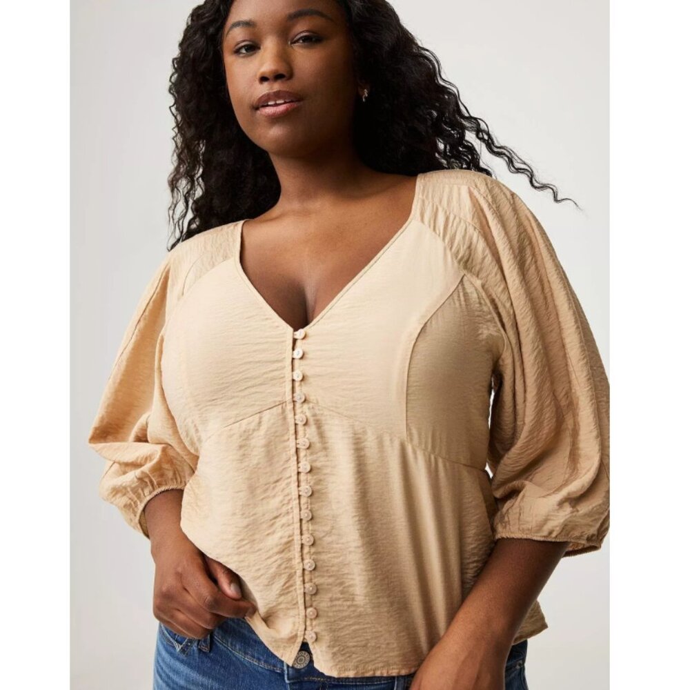 NWT Torrid 3 Ginger Root Button Front V-Neck Crop Blouse 3X 22 24